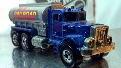 Peterbilt Tank Truck