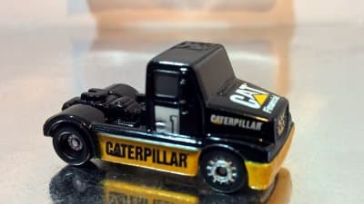 CAT Semi Truck - Micro