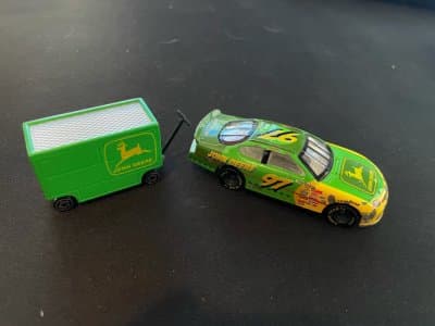 Ford Taurus & Tool Box - Chad Little