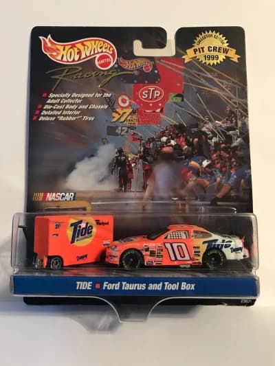 Ford Taurus and Tool Box Rudd Performance Motorsports #10