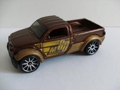 Dodge M80
