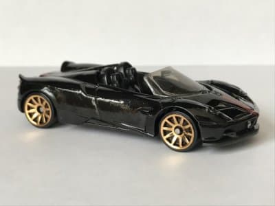 17 Pagani Huayra Roadster