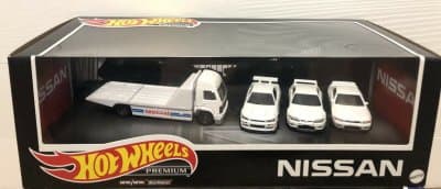 Nissan Skyline GT-R Premium Collector Set