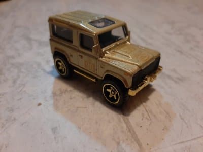 Land Rover Defender 90