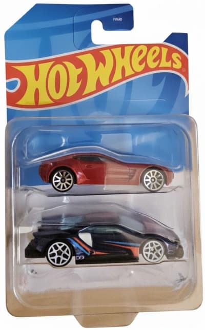 Aston Martin One-77 & 2016 Ford GT Race