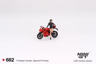 Ducati Panigale V4 S w/ Ducati Girl