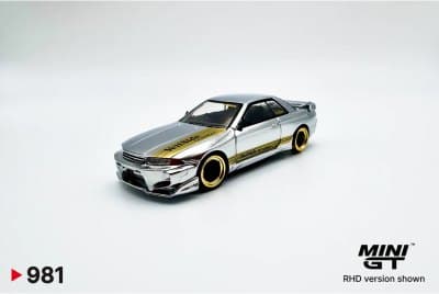 Nissan Skyline GT-R (R32) VeilSide Combat C-I
Chrome