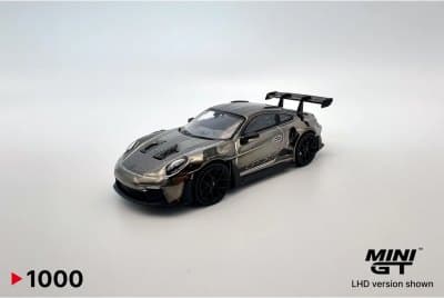 Porsche 911 (992) GT3 RS Weissach Package
Black Chrome
