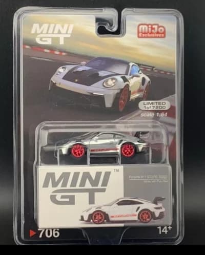Porsche 911 (992) GT3 RS Weissach Package