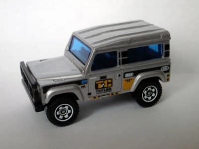 Land Rover 90