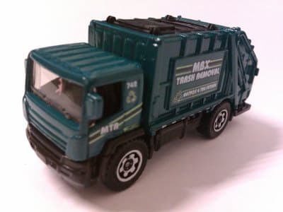 08 Garbage Truck