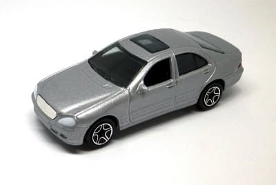 Mercedes-Benz S500