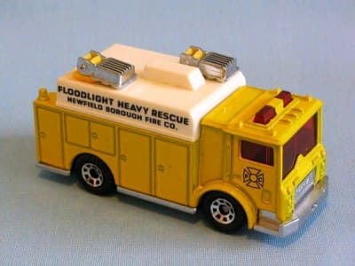 Mack Auxiliary Power Truck