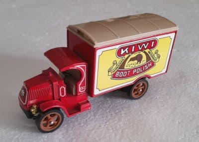 1920 Mack Truck