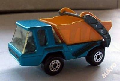 Skip Truck