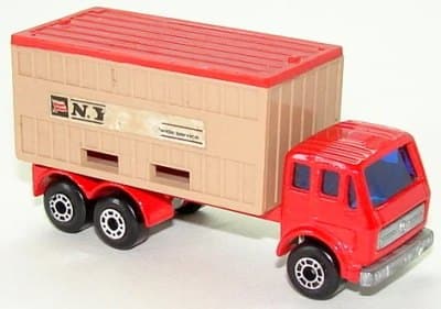 Mercedes-Benz Container Truck