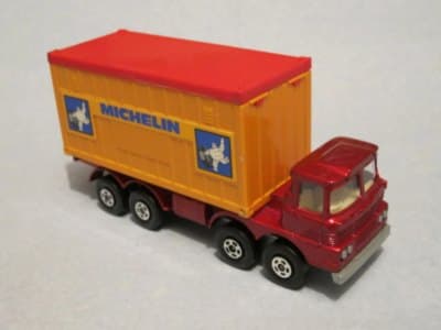 Container Truck