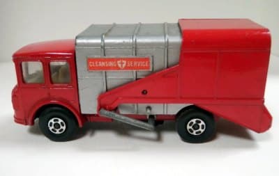 Refuse Truck