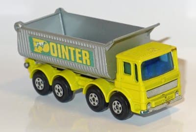 8-Wheel Tipper