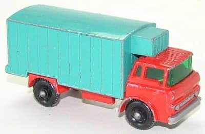 Refrigerator Truck
