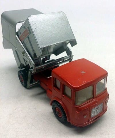 Refuse Truck