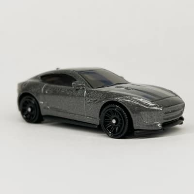 15 Jaguar F-Type Coupe