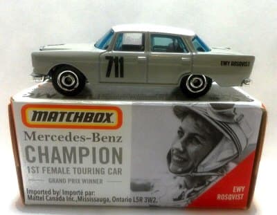 62 Mercedes-Benz 220 SE Sedan