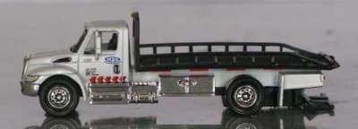 International DuraStar Flatbed 4400