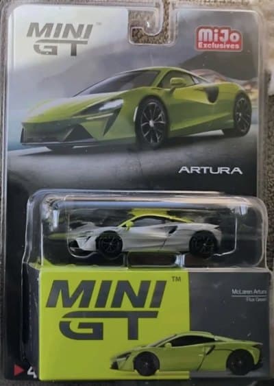 McLaren Artura Flux Green