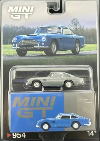 Aston Martin DB5 Sierra Blue