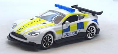 Aston Martin Vantage GT8