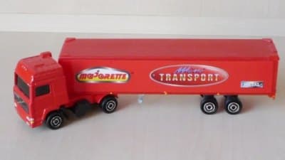 Volvo F16 Semi Container