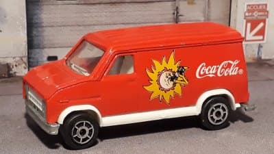 Ford E-350 (Fourgon)