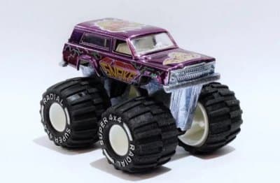 4 x 4 Cherokee