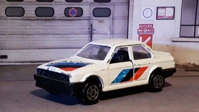 BMW 325i (E30)