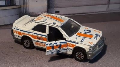 Mercedes-Benz 190 E 2.3-16
