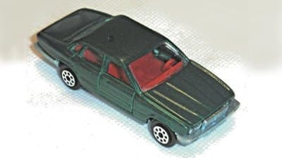 Jaguar XJ6