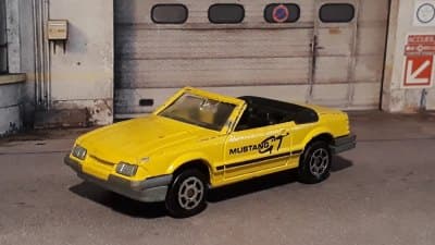 Ford Mustang Convertible