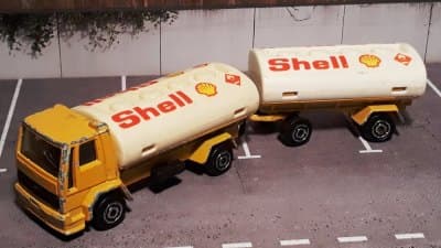 Ford Cargo Tanker