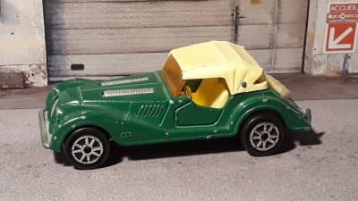 Morgan Plus 8