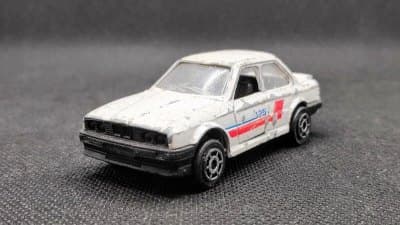 BMW 325i (E30)