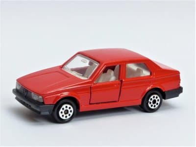 Alfa Romeo 75