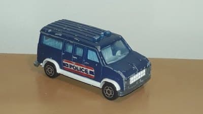 Fourgon Police