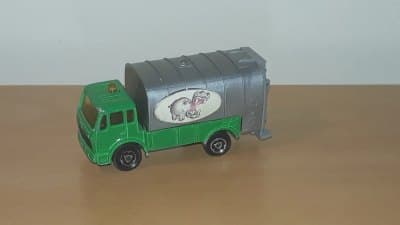Mercedes-Benz NG Garbage Truck