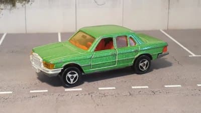Mercedes-Benz 450 SE