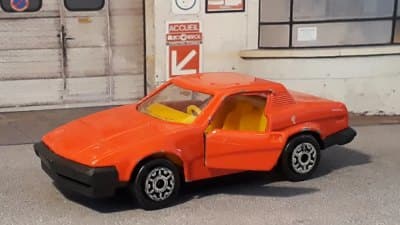 Triumph TR7
