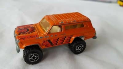 4 x 4 Cherokee