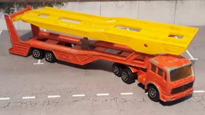 Mercedes Car Carrier