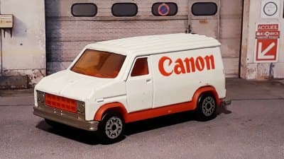 Ford E-350 (Fourgon)