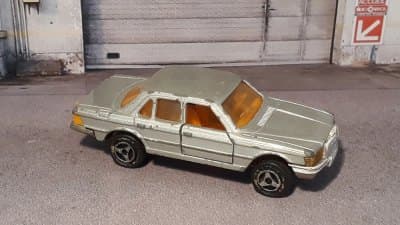 Mercedes-Benz 450 SE